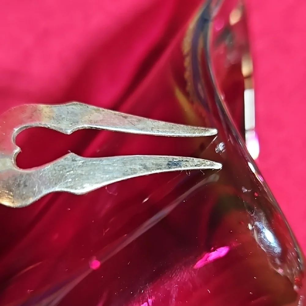 Handblown Vintage Mid-Century Modern Swung Glass Vase  in 